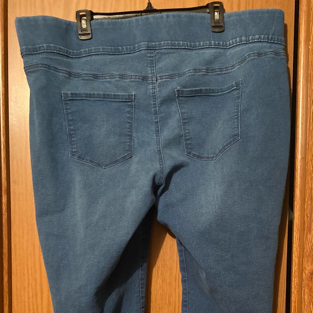 Light wash jeans